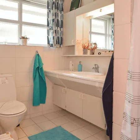 Three-bedroom In Vakantiehuis *