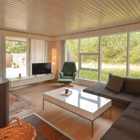 Amazing Home In Blavand With Sauna *