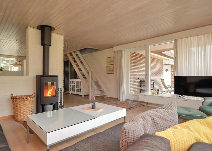 Three-bedroom In Holiday home Blavand