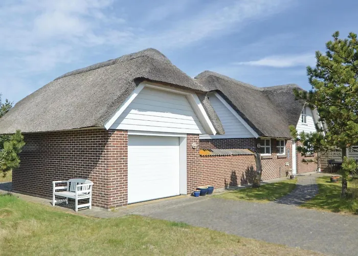 Holiday home Three-bedroom In Blavand